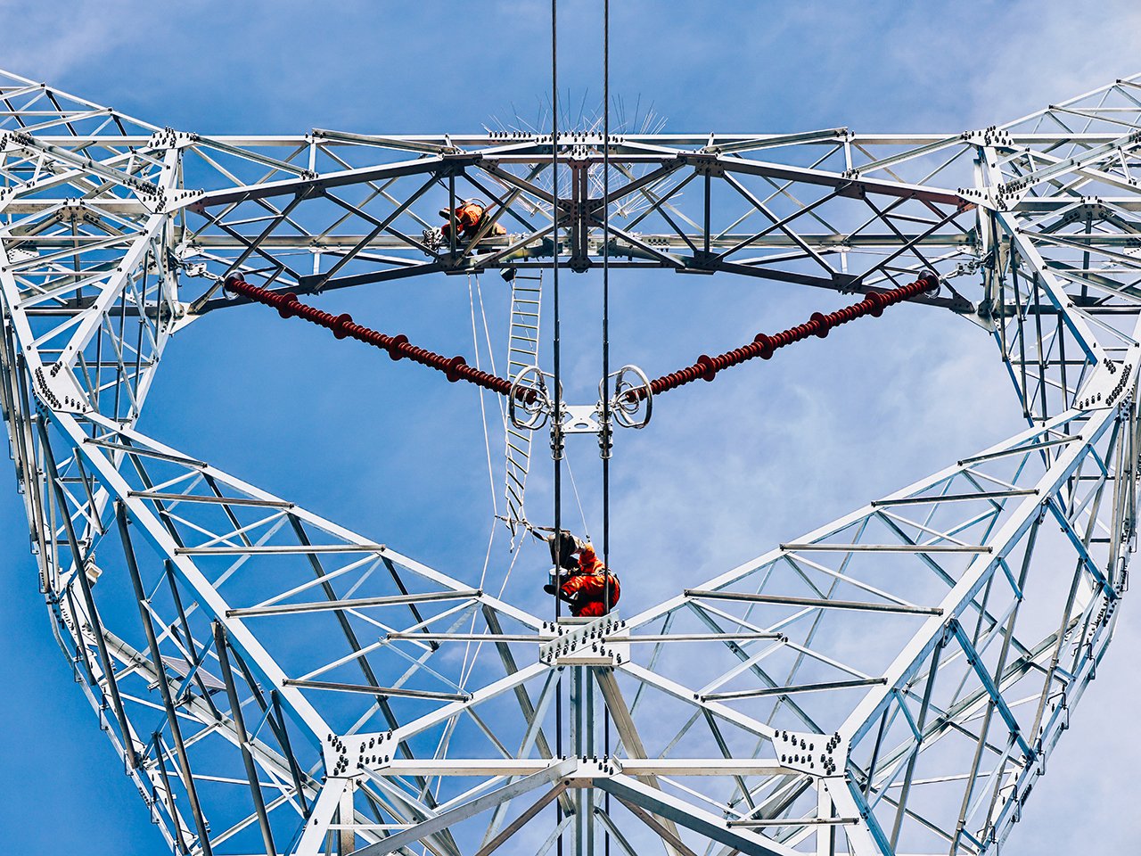 国网山西省电力公司在机制、科技、人才培养和团队合作等方面实现多点突破——强化创新 赋能高质量发展