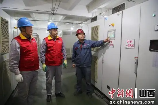 山西翼城：电力人员为供暖设备“体检” 确保民众温暖过冬