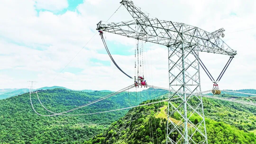 电气风电连中两元 赢得丙午年市场开门红